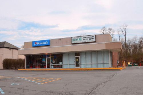 624 W Centre St, Shenandoah, PA, 17976-1403 | Card Image