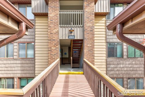 f-2953 Byron Center Ave, Wyoming, MI, 49519-2488 | Card Image