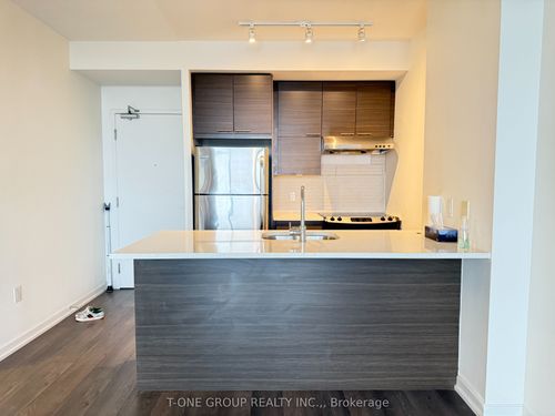 1305-66 Forest Manor Rd, North York, ON, M2J0B7 | Card Image