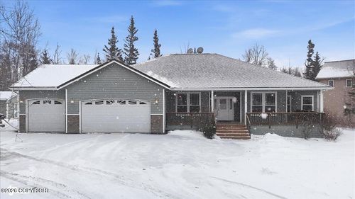 2757 S Charming Valley Loop, Palmer, AK, 99654 | Card Image