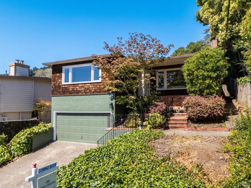 107 Pepper Ave, Larkspur, CA, 94939-2172 | Card Image