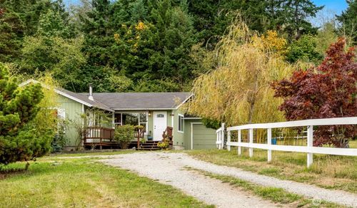 85 W Bradley Place, Camano Island, WA, 98282 | Card Image
