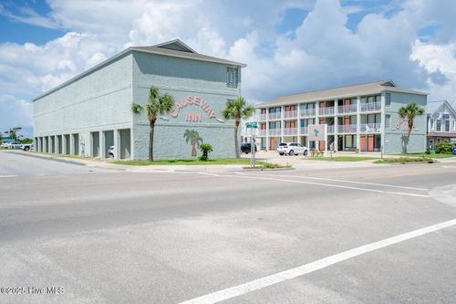 310-12 Causeway Dr, Ocean Isle Beach, NC, 28469-7504 | Card Image