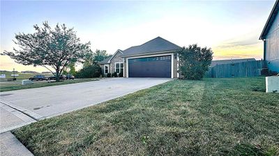 1812 N 156 Street, House other with 3 bedrooms, 2 bathrooms and null parking in Basehor KS | Image 2