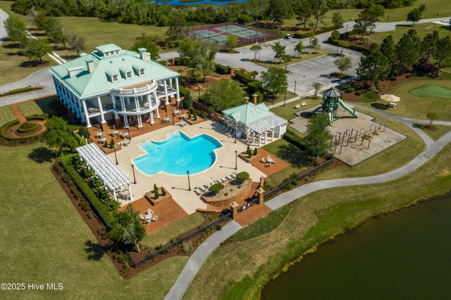 Aerial view of clubhouse and amenities | Image 27