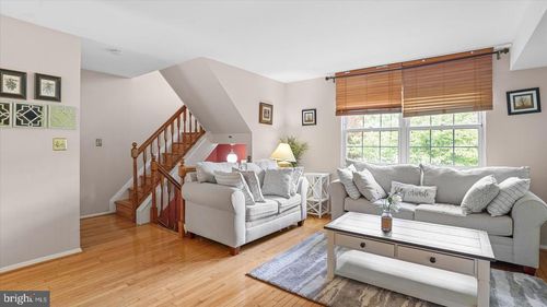 6 Drawbridge Ct, CATONSVILLE, MD, 21228-2401 | Card Image