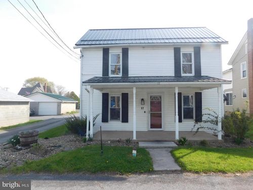 17 Pleasant Street, BELLEVILLE, PA, 17004 | Card Image