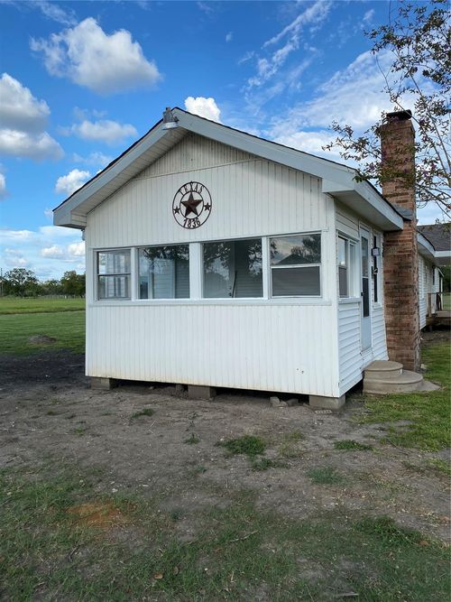 7520 Thompson Rd, Baytown, TX, 77521-1061 | Card Image