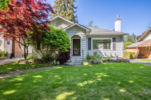 1017 E 17th Ave, Spokane, WA, 99203 | Card Image