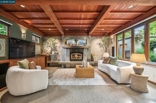 1237 Curtis St, Berkeley, CA, 94706-2422 | Card Image