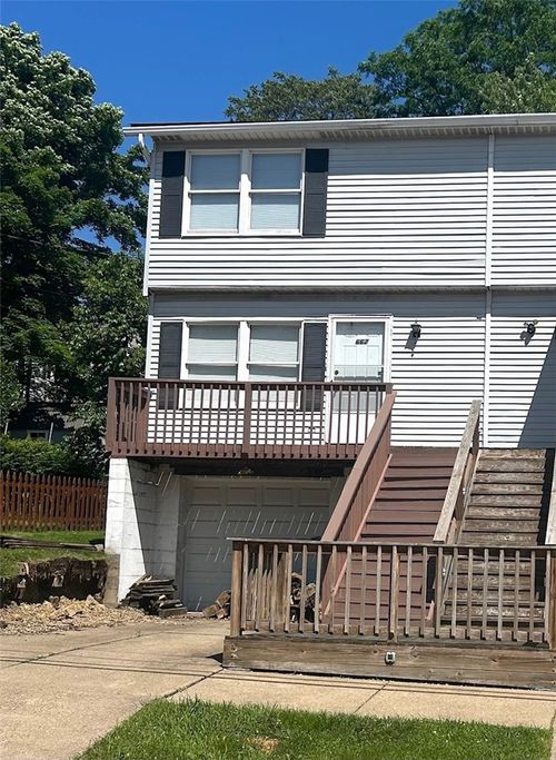 662 6th St, Oakmont, PA, 15139-1515 | Card Image