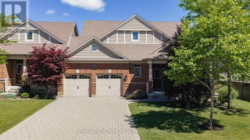 18-518 Blue Jay Dr, London, ON, N5X0E4 | Card Image
