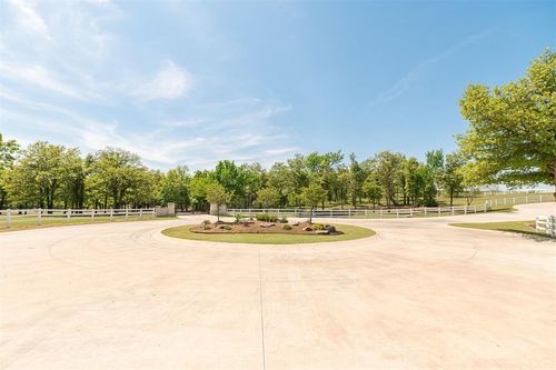 10156 Waterglen Rd, Guthrie, OK, 73044-5171 | Card Image