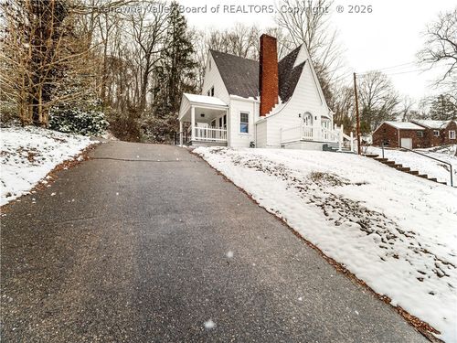 6 Varsity Drive, Charleston, WV, 25302 | Card Image