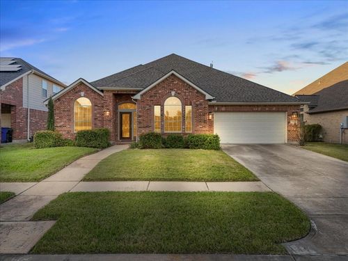 109 Hawke Bay Ln, Friendswood, TX, 77546-5684 | Card Image