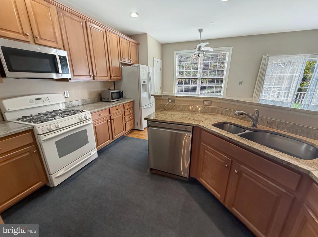 Residential Lease in ROCKVILLE 5