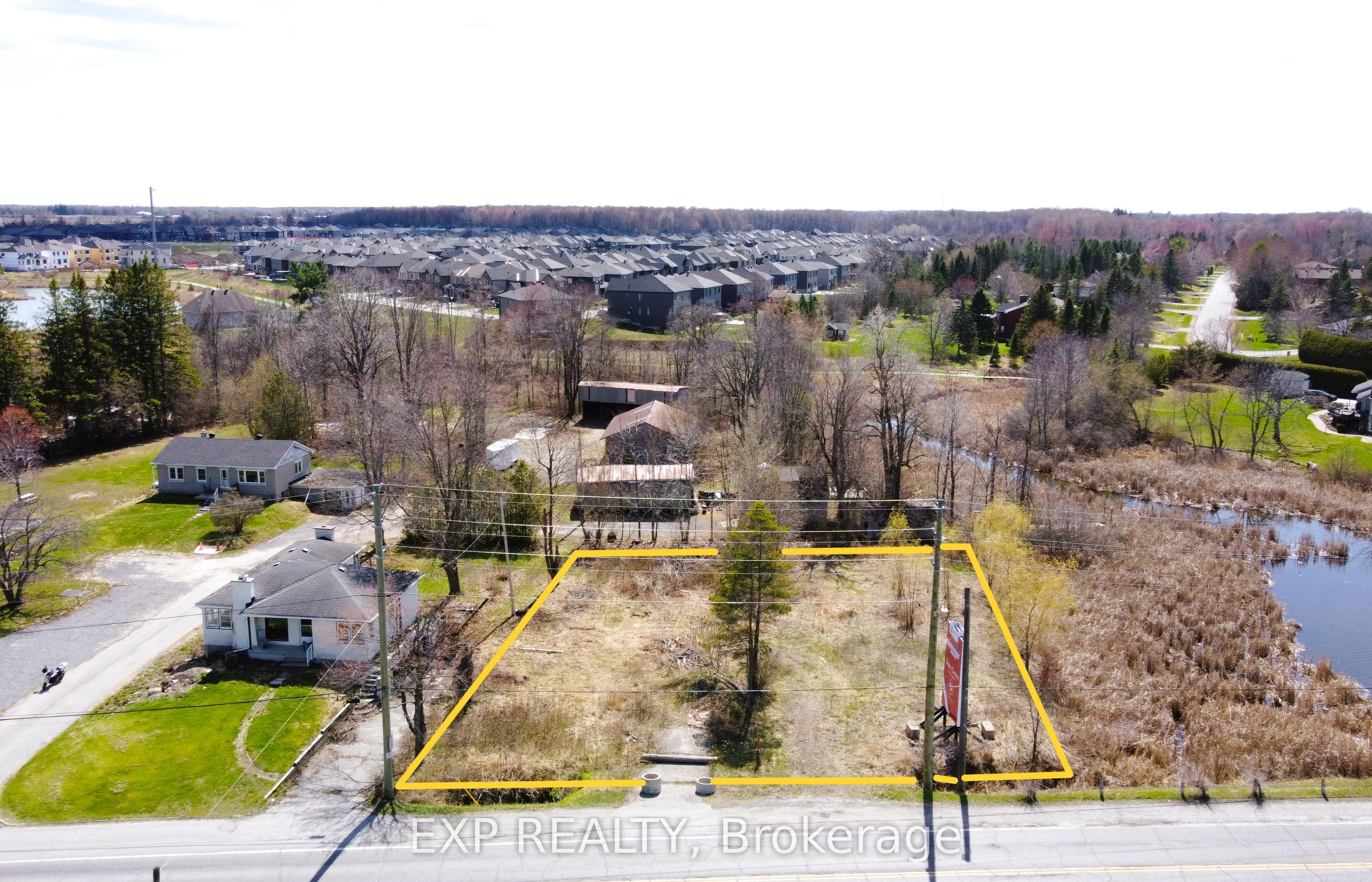 Residential in Manotick - Kars - Rideau Twp and Area