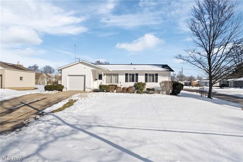 255 Taylor Rd, Barberton, OH, 44203-7750 | Card Image