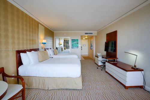 1118-18001 Collins Ave, Sunny Isles Beach, FL, 33160-2722 | Card Image