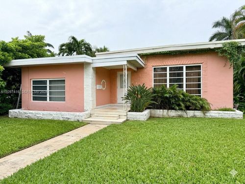 2141 Ne 124th St, North Miami, FL, 33181-2618 | Card Image
