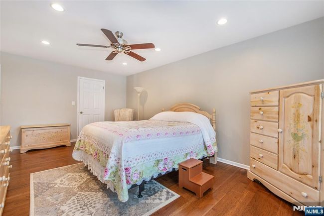 1 Tulip Cres, Condo with 2 bedrooms, 2 bathrooms and null parking in Little Falls NJ | Image 18