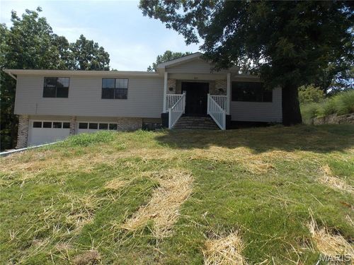 2015 Snider Rd, Poplar Bluff, MO, 63901-2732 | Card Image