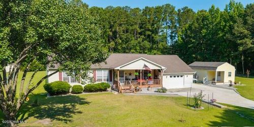 9328 Doris Dr, Oriental, NC, 28571-9356 | Card Image