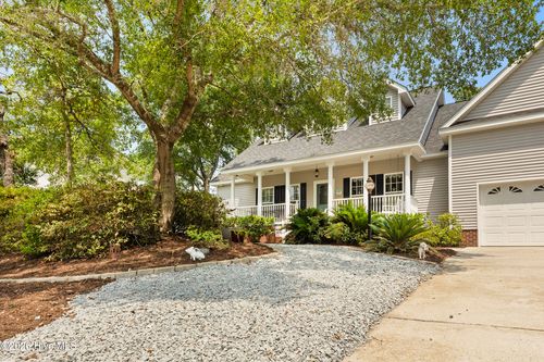 102 Sw 22nd St, Oak Island, NC, 28465-7407 | Card Image