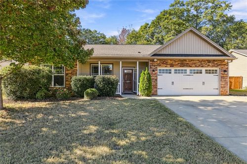 1025 Blythwood Dr, Piedmont, SC, 29673-6309 | Card Image