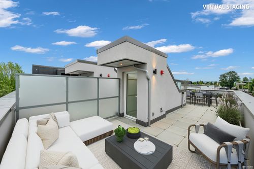 1732 Templeton Dr, Vancouver, BC, V5N | Card Image