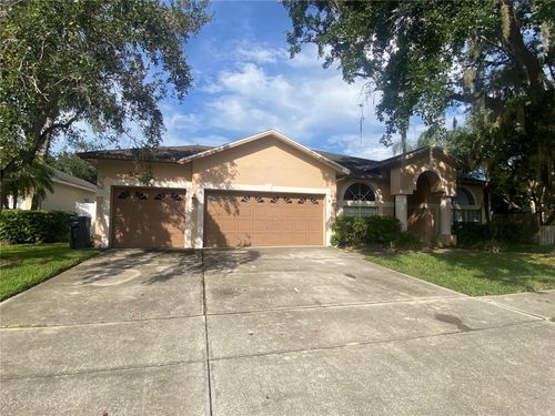 1351 Distant Oaks Dr, Wesley Chapel, FL, 33543-5735 | Card Image