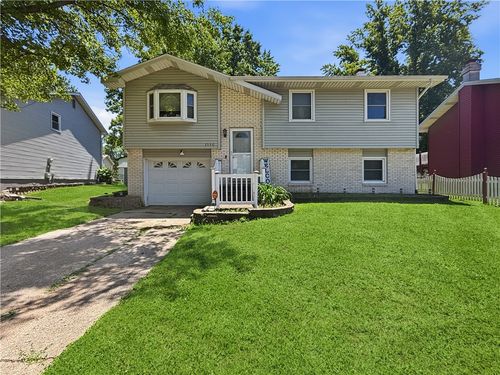3550 Meadowlark Drive, Decatur, IL, 62526 | Card Image