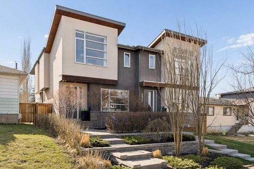 2825 35 St Sw, Calgary, AB, T3E2Y4 | Card Image