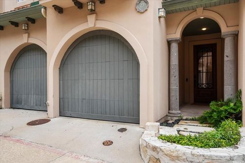 27-1529 Barton Springs Rd, Austin, TX, 78704-1016 | Card Image