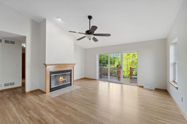 A - 1855 Cherokee Street, Condo with 4 bedrooms, 3 bathrooms and null parking in Grafton WI | Image 4