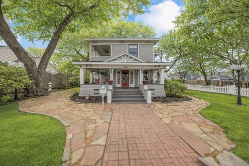 811 N Church St, Mckinney, TX, 75069-2621 | Card Image