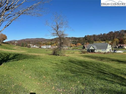 41 E Landing Ridge Cir, Jefferson, NC, 28640 | Card Image