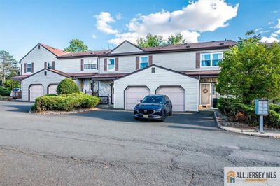 3003 Hana Road, Townhouse with 3 bedrooms, 2 bathrooms and null parking in Edison NJ | Image 2