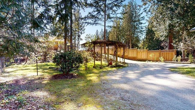 7301 Redrooffs Road, House other with 3 bedrooms, 2 bathrooms and 6 parking in Sechelt BC | Image 39