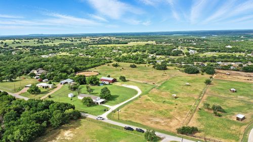 736 Lands Way Rd, Weatherford, TX, 76087-5300 | Card Image