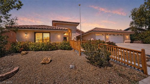 3620 E Burgundy Dr, Pahrump, NV, 89048-4802 | Card Image