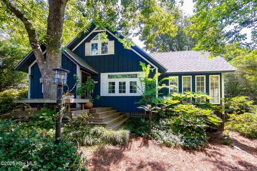 138 Yaupon Rd, Pine Knoll Shores, NC, 28512-6739 | Card Image