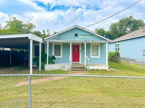 735 Highland Dr, Beaumont, TX, 77705-5134 | Card Image