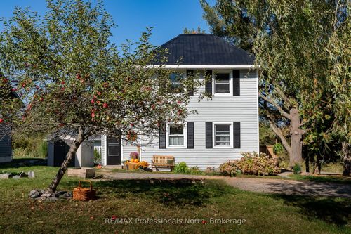 26 Kitchen Rd S, Huntsville, ON, P1H1Y3 | Card Image