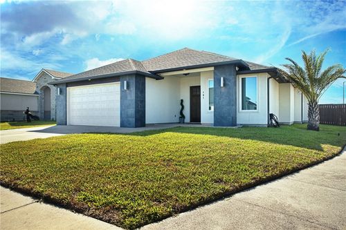 101 John Russell, Portland, TX, 78374-4410 | Card Image