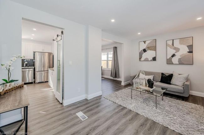 34 St George St, House other with 3 bedrooms, 2 bathrooms and 4 parking in Paris ON | Image 6