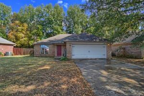 13 Thomas Cir, Greenbrier, AR, 72058-9571 | Card Image