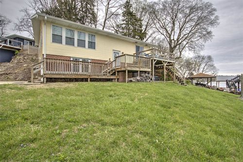 410 Lakeview Ln, Decatur, IL, 62521-1718 | Card Image