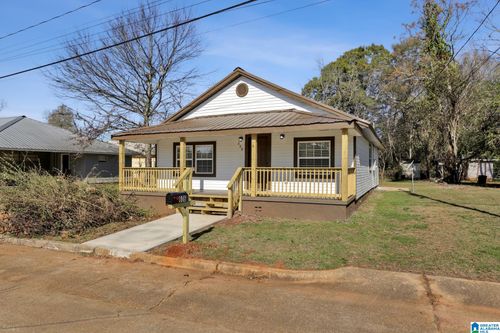 606 W Pine St, Sylacauga, AL, 35150-1966 | Card Image