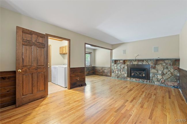 8013 Ginger Rd, House other with 4 bedrooms, 4 bathrooms and null parking in Liverpool NY | Image 12